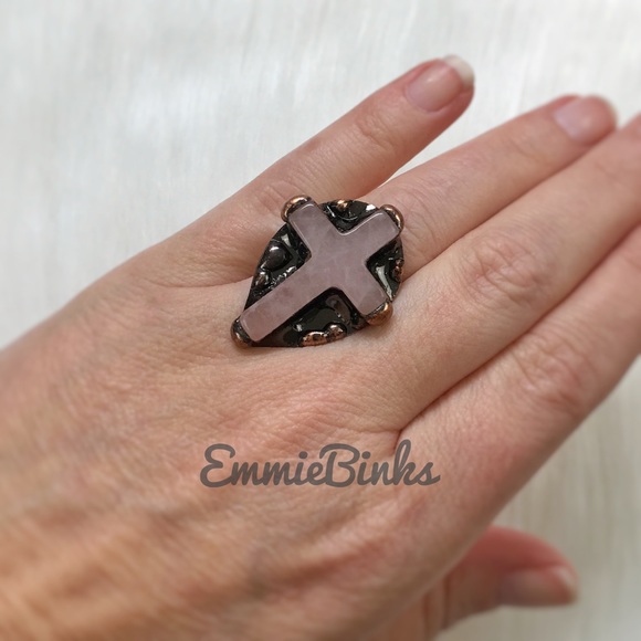 New Genuine Rose Quartz & Copper Cross Statement Ring - Picture 16 of 16